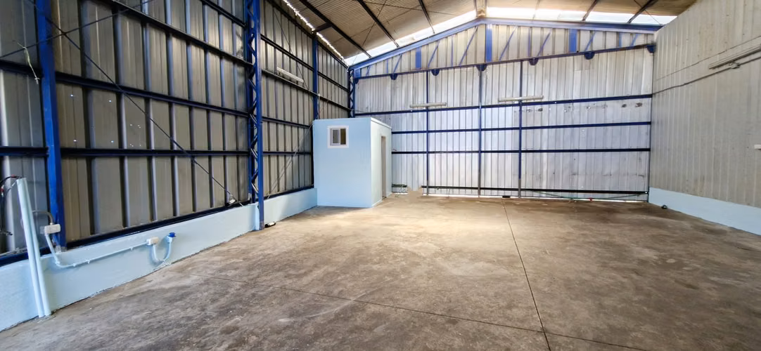 Arriendo de galpón de 122 m2., en Quilpué. 30 UF