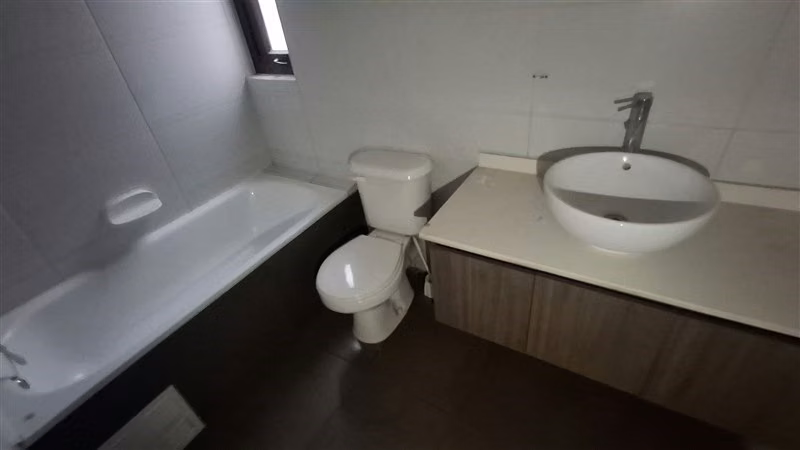 Casa en venta de 5 dorm. en Colina