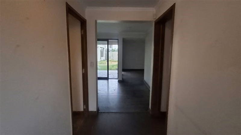 Casa en venta de 5 dorm. en Colina