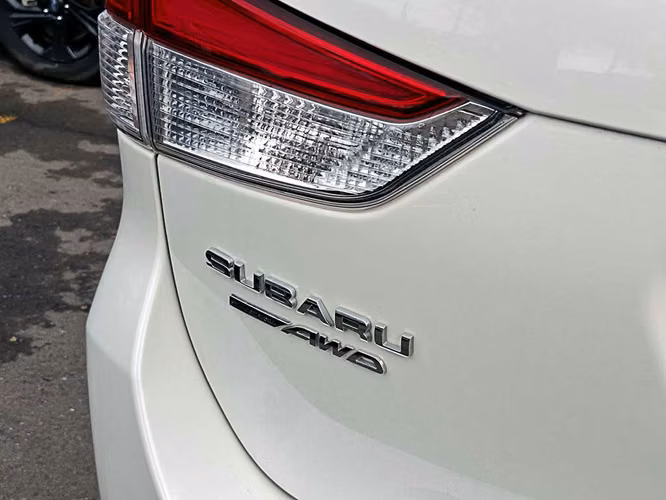 SUBARU FORESTER 2024