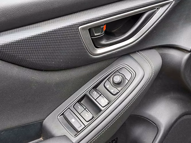 SUBARU FORESTER 2024