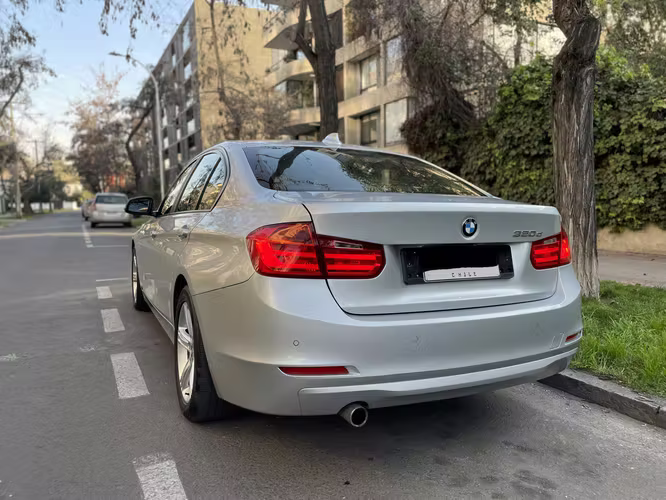 BMW 320 Diesel 2014 2.0 Automatico