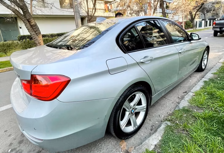 BMW 320 Diesel 2014 2.0 Automatico