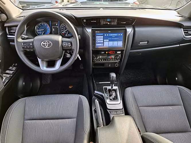 TOYOTA FORTUNER 2025