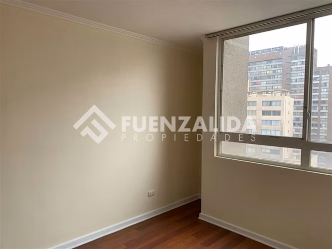Arriendo Departamento Santiago 2 dorm Estacionamiento Bodega