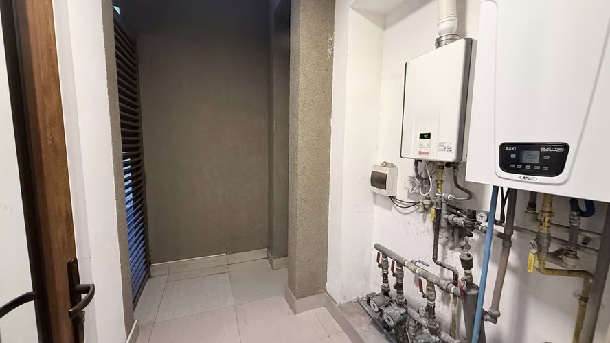 Townhouse 3 Pisos Con 4d 4b 2e Piscina