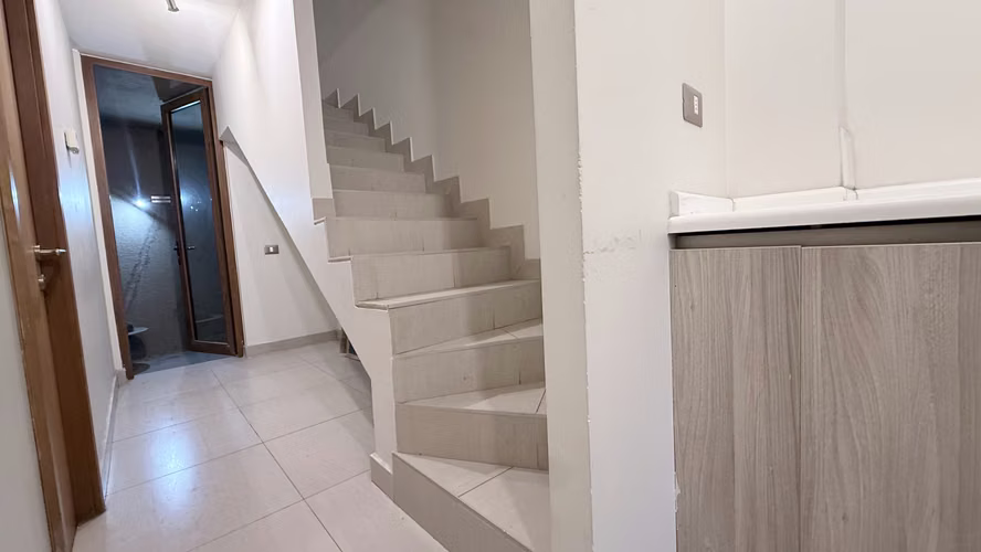 Townhouse 3 Pisos Con 4d 4b 2e Piscina