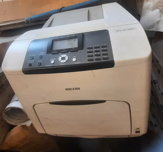 impresora laser color Ricoh aficio SPC430 dn