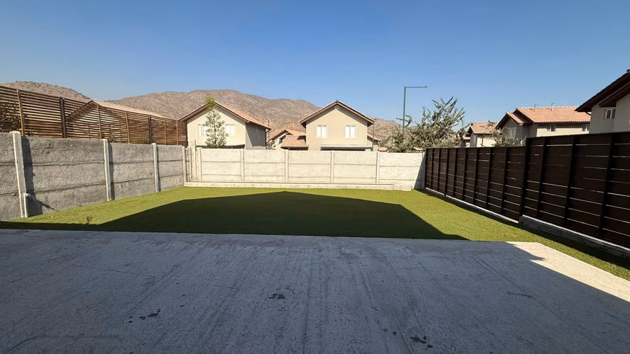SIN PAGO DE COMISIÓN Condominio Valle Laguna 440, Colina