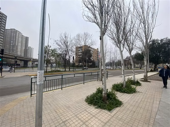 Av Vicuña Mackenna / 2D 2B / Metro Ñuble