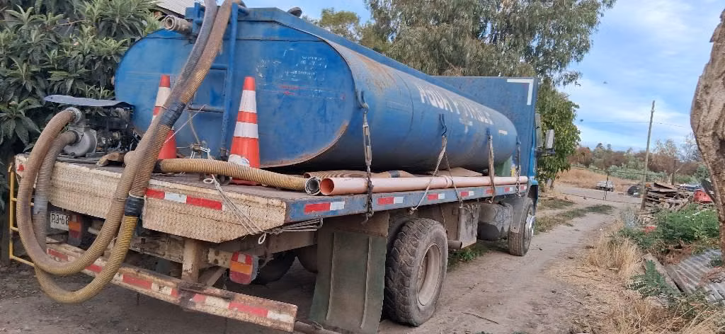 Se vende camion aljibe