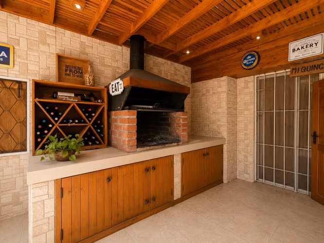 Exclusiva Casa Familiar | 7 Dormitorios | 277,54 m² Construidos | Sector Sur de Antofagasta Desde 9.793 UF