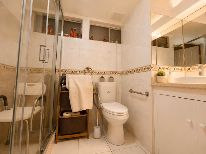 Exclusiva Casa Familiar | 7 Dormitorios | 277,54 m² Construidos | Sector Sur de Antofagasta Desde 9.793 UF