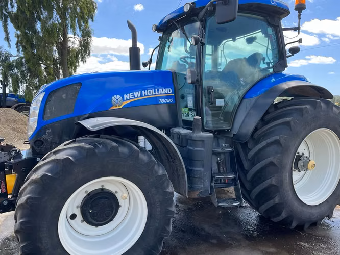 TRACTOR AGRICOLA