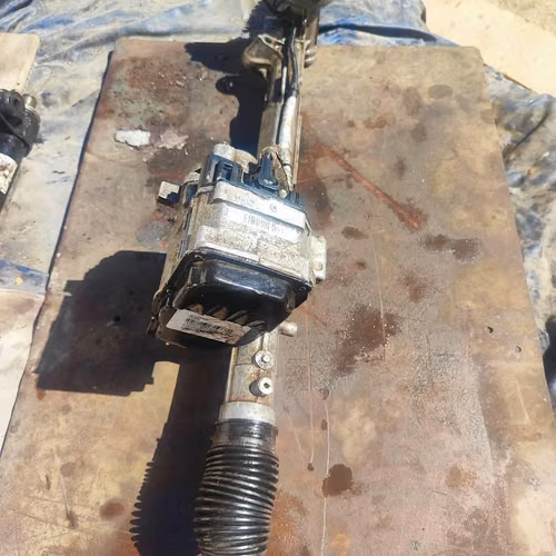 Se reparan cremallera de Ford Explorer