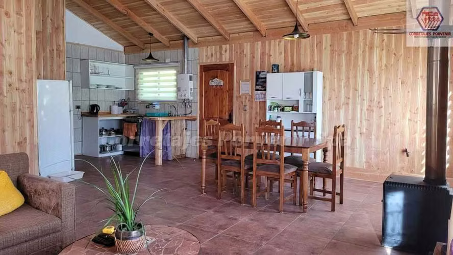 HERMOSA CASA EN ARRIENDO CAMINO PUCON-CABURGUA (177113)