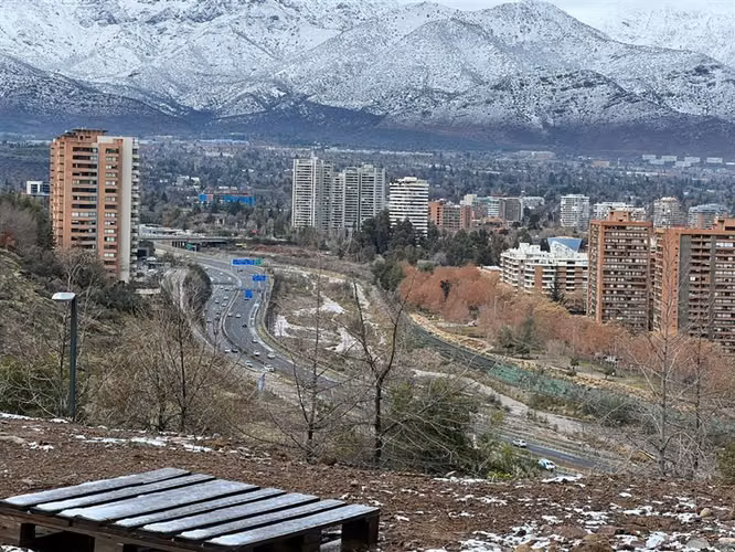 Sitio Via Aurora, gran vista a Santiago