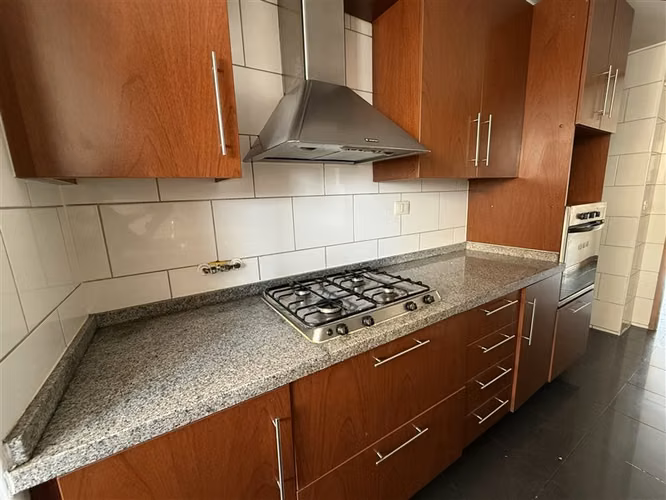 Bello Depto. en venta de 3D y 2B con 2 Estac en Providencia