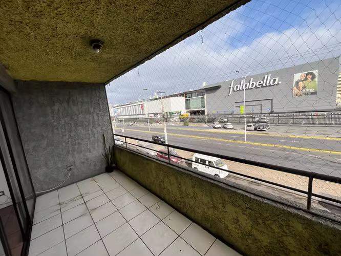 Arriendo departamento frente a falabella
