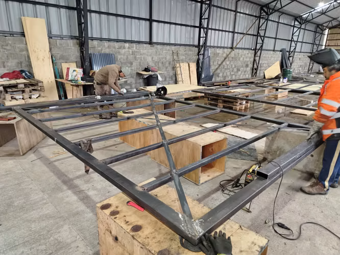 Construcción de Estructuras Metálicas y Montaje Industrial