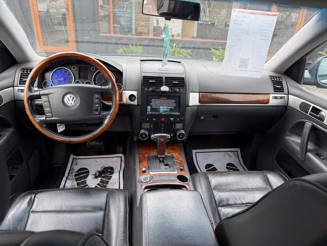 VOLKSWAGEN TOUAREG 3.2 V6 AT 4X4 BENCINA 2005