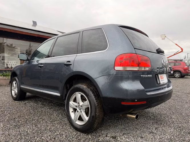 VOLKSWAGEN TOUAREG 3.2 V6 AT 4X4 BENCINA 2005