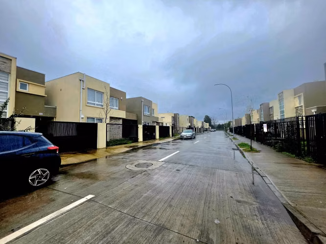 Arriendo casa en Villa Tres Vientos