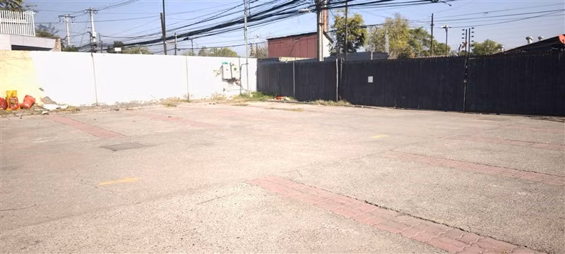 SITIO Avenida el salto, recoleta Santiago