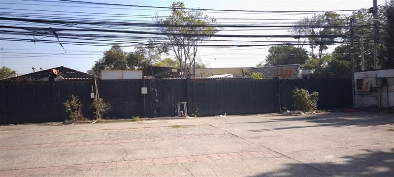 SITIO Avenida el salto, recoleta Santiago