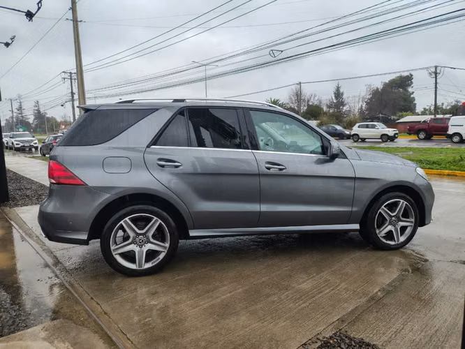 MERCEDES-BENZ GLE 350D  2017