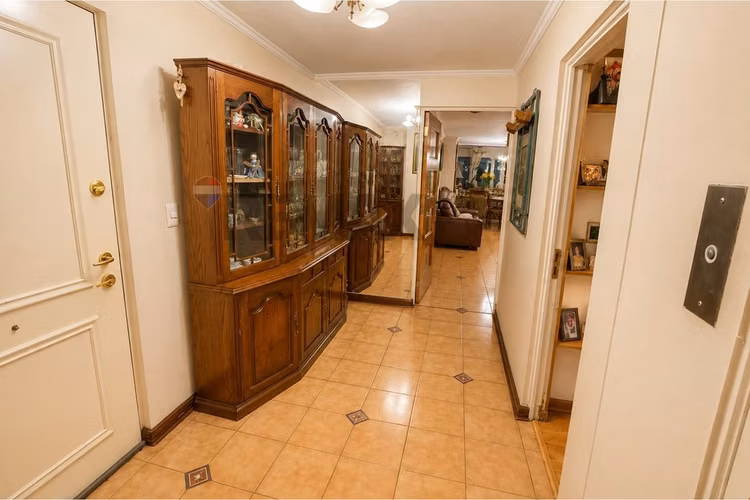 Penthouse exclusivo con acceso directo.