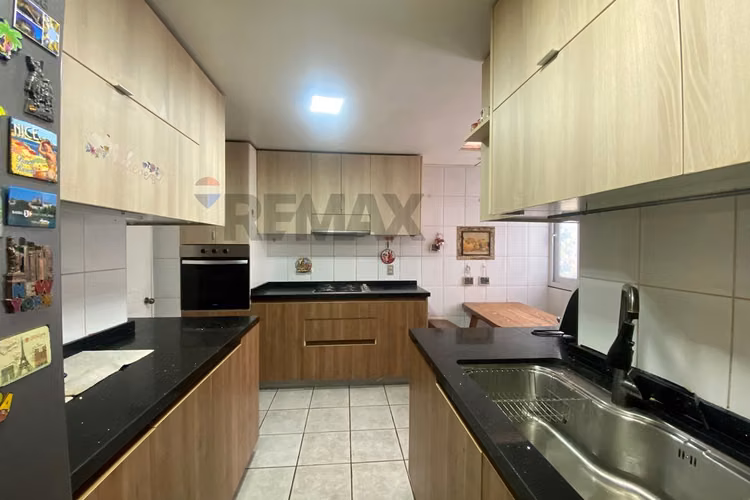 Arriendo casa 5d/5b en condominio, peñalolén