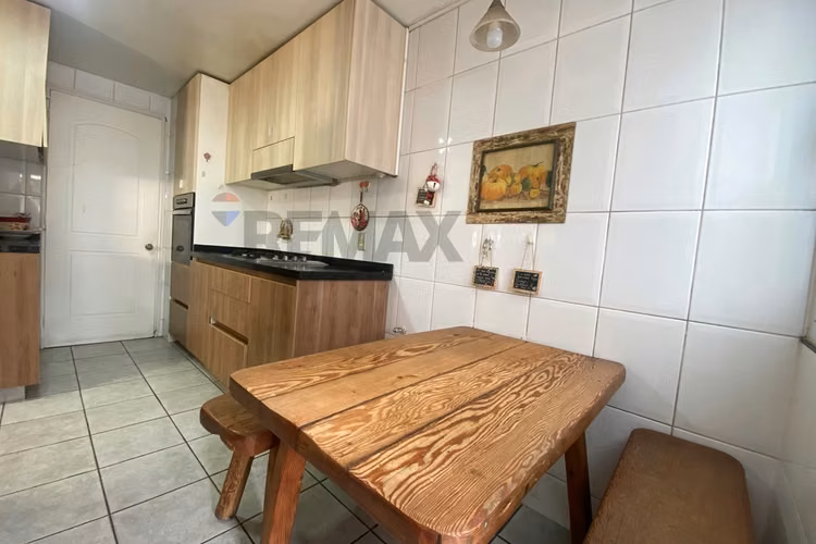 Arriendo casa 5d/5b en condominio, peñalolén