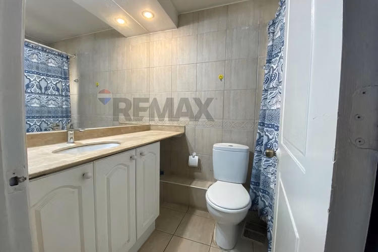 Arriendo casa 5d/5b en condominio, peñalolén