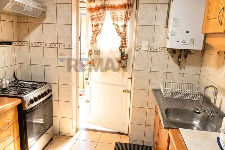 Gran oportunidad de casa av macul con gran terreno