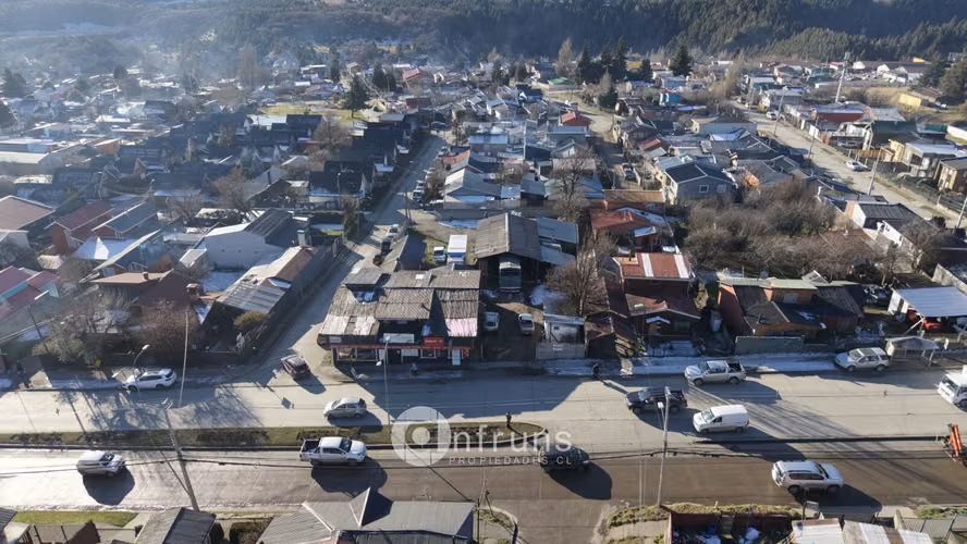Arriendo Comercial | Propiedad con Casa, Galpón, Oficinas y Amplio Terreno