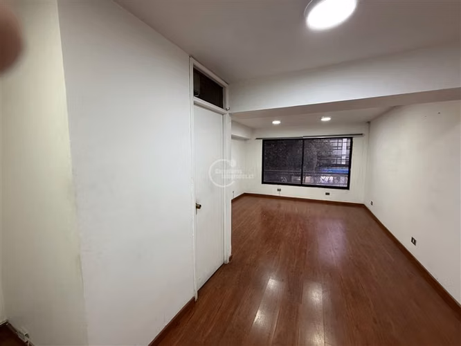 Oficina en arriendo en Providencia
