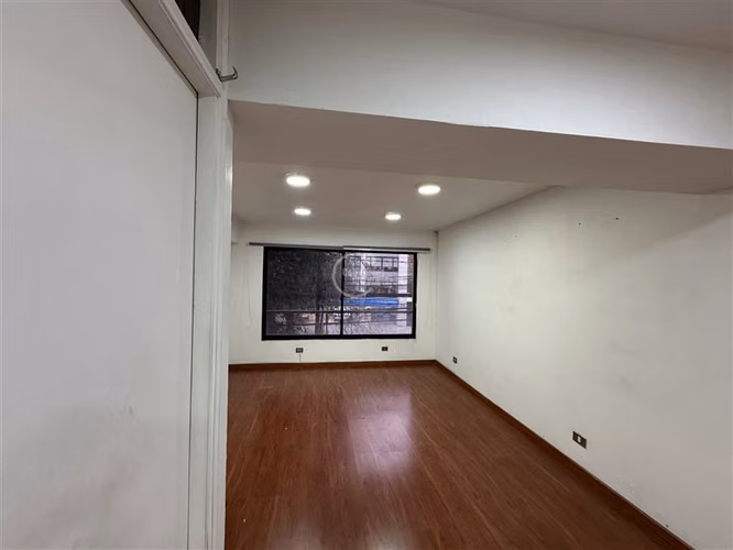 Oficina en arriendo en Providencia