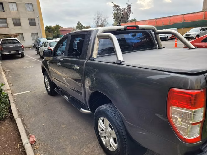 Ford Ranger 4x2 XLT Full