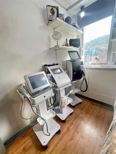 VENTA DERECHOS SALON ESTETICO SANTA BEATRIZ PROVIDENCIA 75m2 - Imagen 10