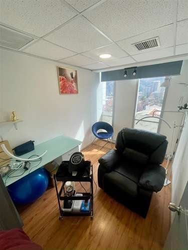 VENTA DERECHOS SALON ESTETICO SANTA BEATRIZ PROVIDENCIA 75m2 - Imagen 7
