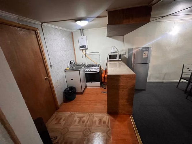 SE VENDE CASA DE UN PISO, EN SECTOR BARRIOS BAJOS, VALDIVIA