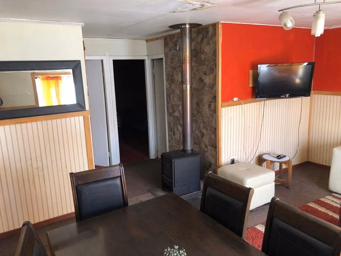 SE VENDE CASA DE UN PISO, EN SECTOR BARRIOS BAJOS, VALDIVIA