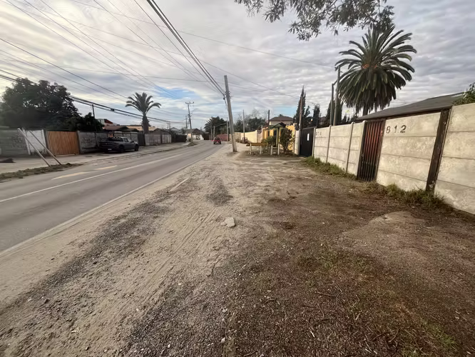 Amplio terreno en Quillota por Av. 21 de mayo