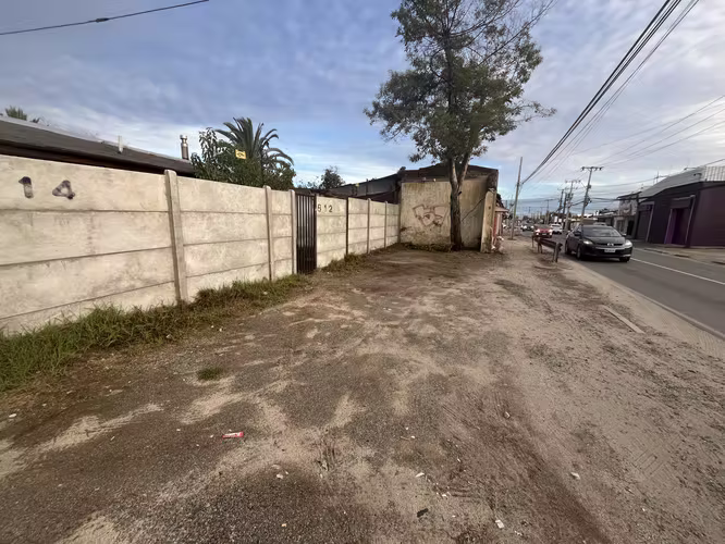 Amplio terreno en Quillota por Av. 21 de mayo