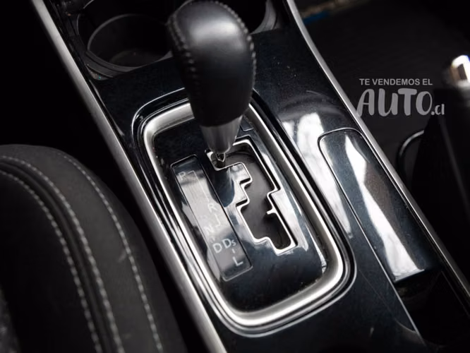 Mitsubishi Outlander 2.0 4X2 At 5P 2020