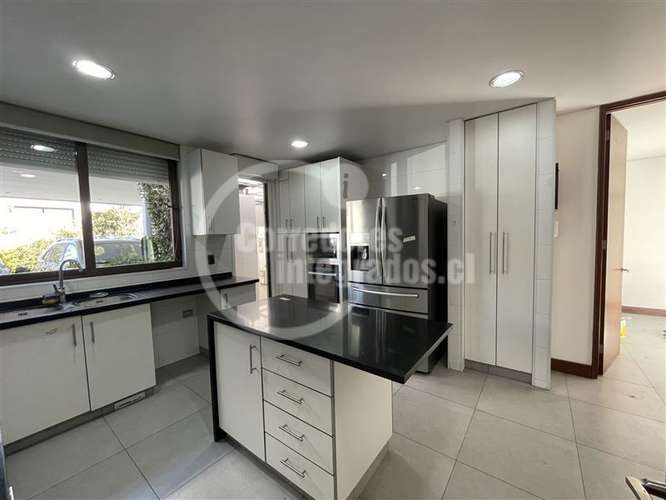 Casa en venta de 6 dorm. en Lo Barnechea - Imagen 11