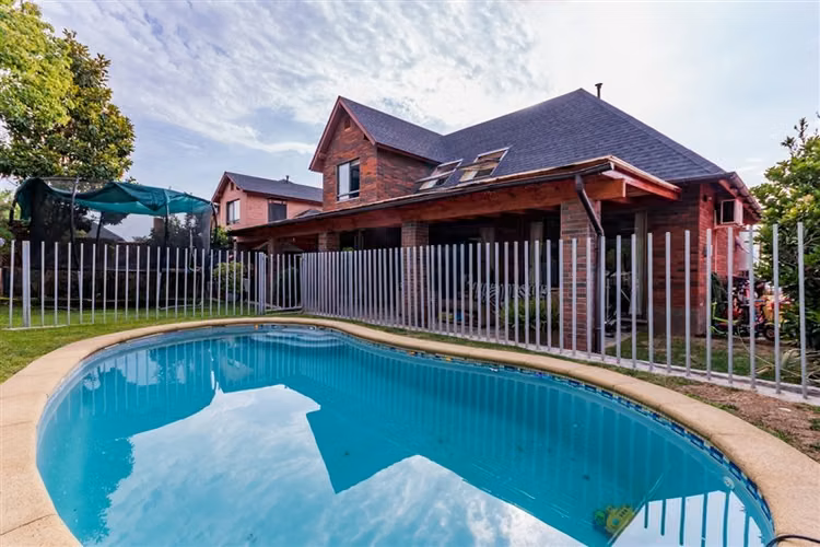 ¡Condominio Las Pircas! Casa en venta, Peñalolén