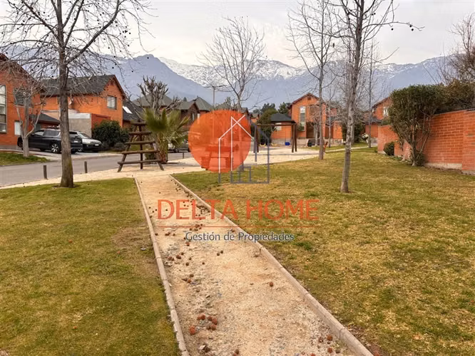 En Venta Cómoda Casa Familiar En Condominio. Las Pircas