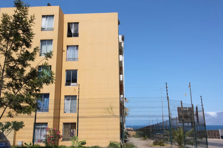 Se arrienda depto. 3 dorm. sector norte.